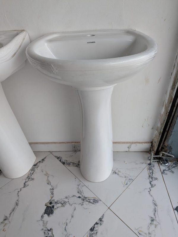 pedestal wash basin