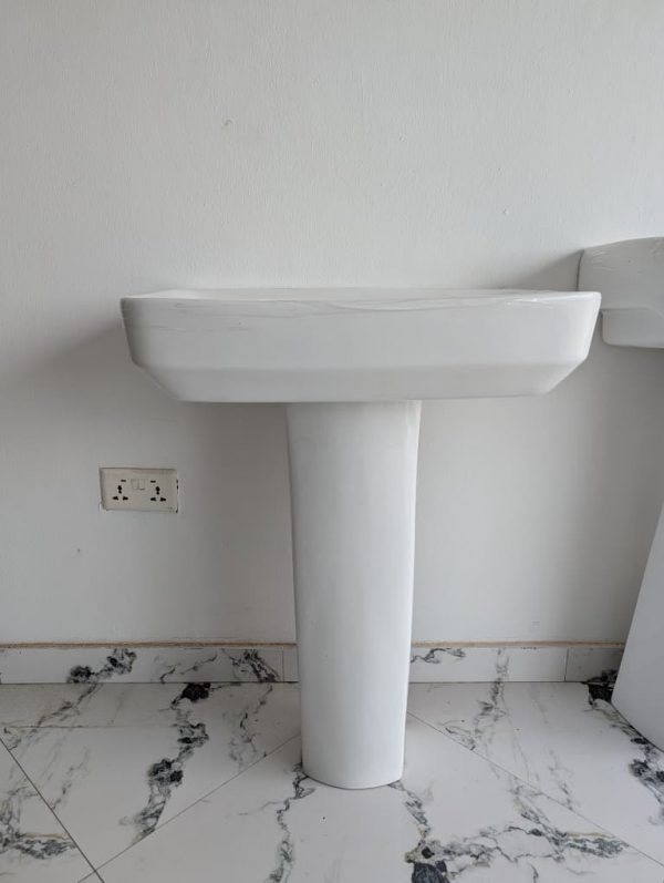 pedestal wash basin