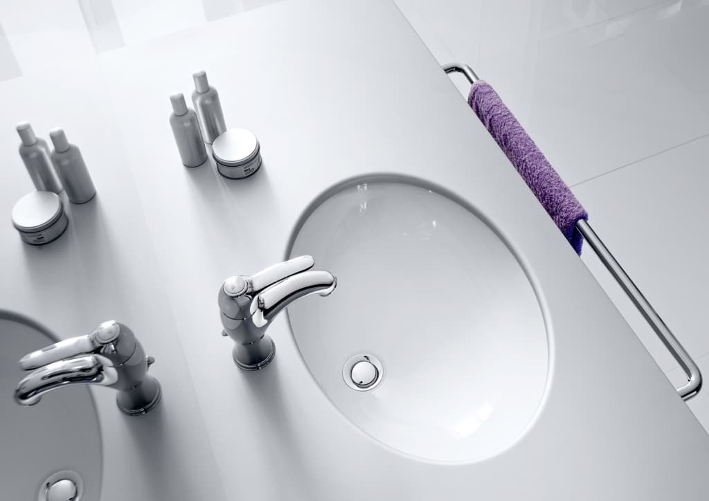 Roca Grand Berna Undermount Sink, Round, White, 24 7/16", Standard Overflow, ADA Compliant - Image 2