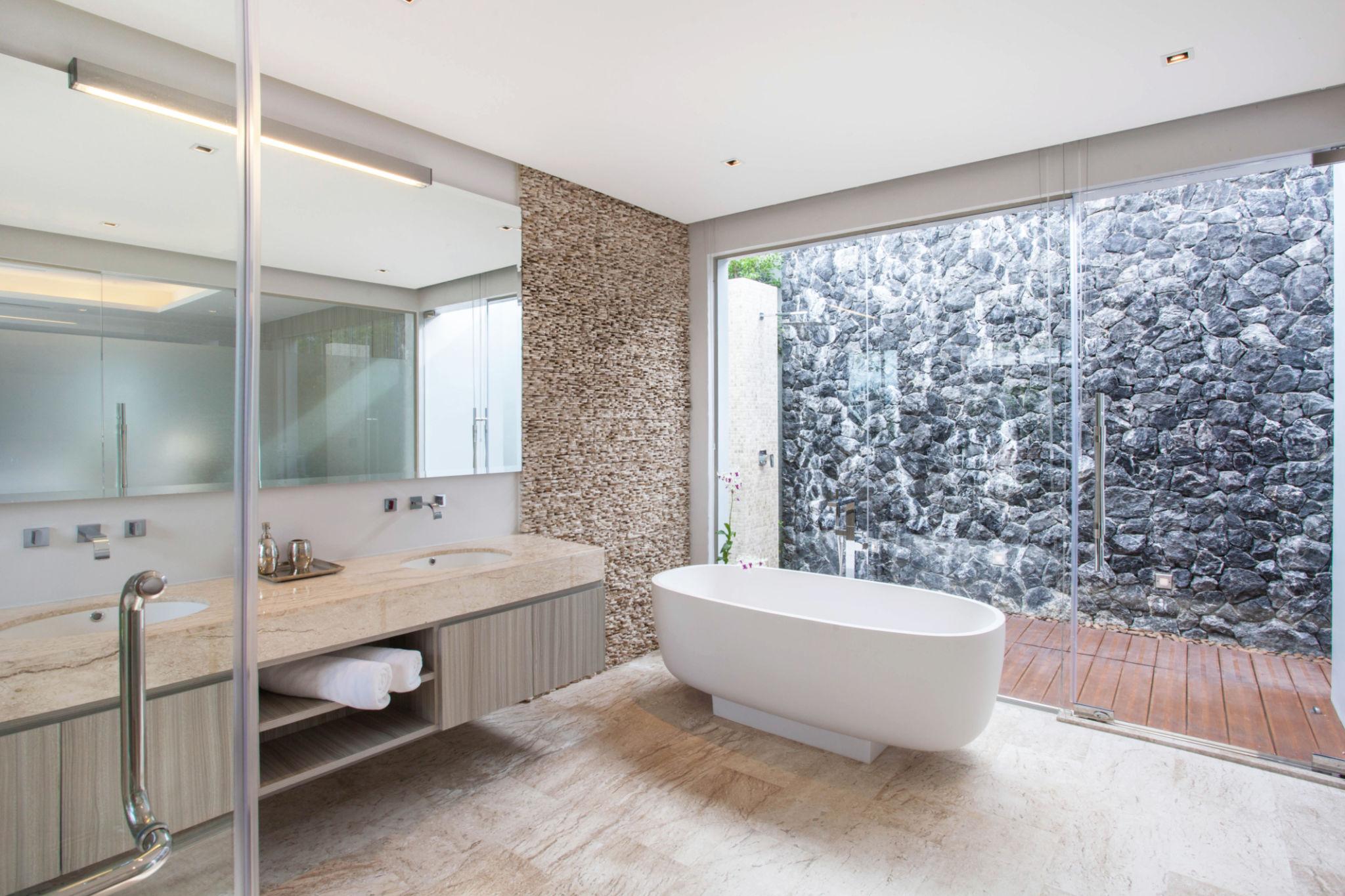 Premium Bathtub Design